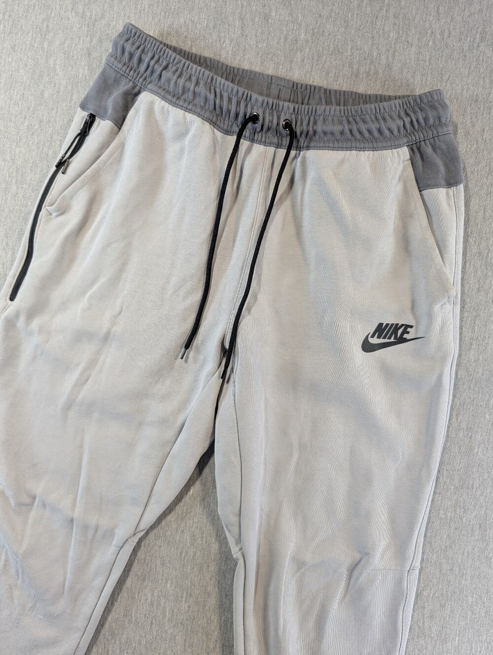 Nike Tech Fleece Joggers Men's Medium Grey Slim Fit Tapered Leg Sweatpants
